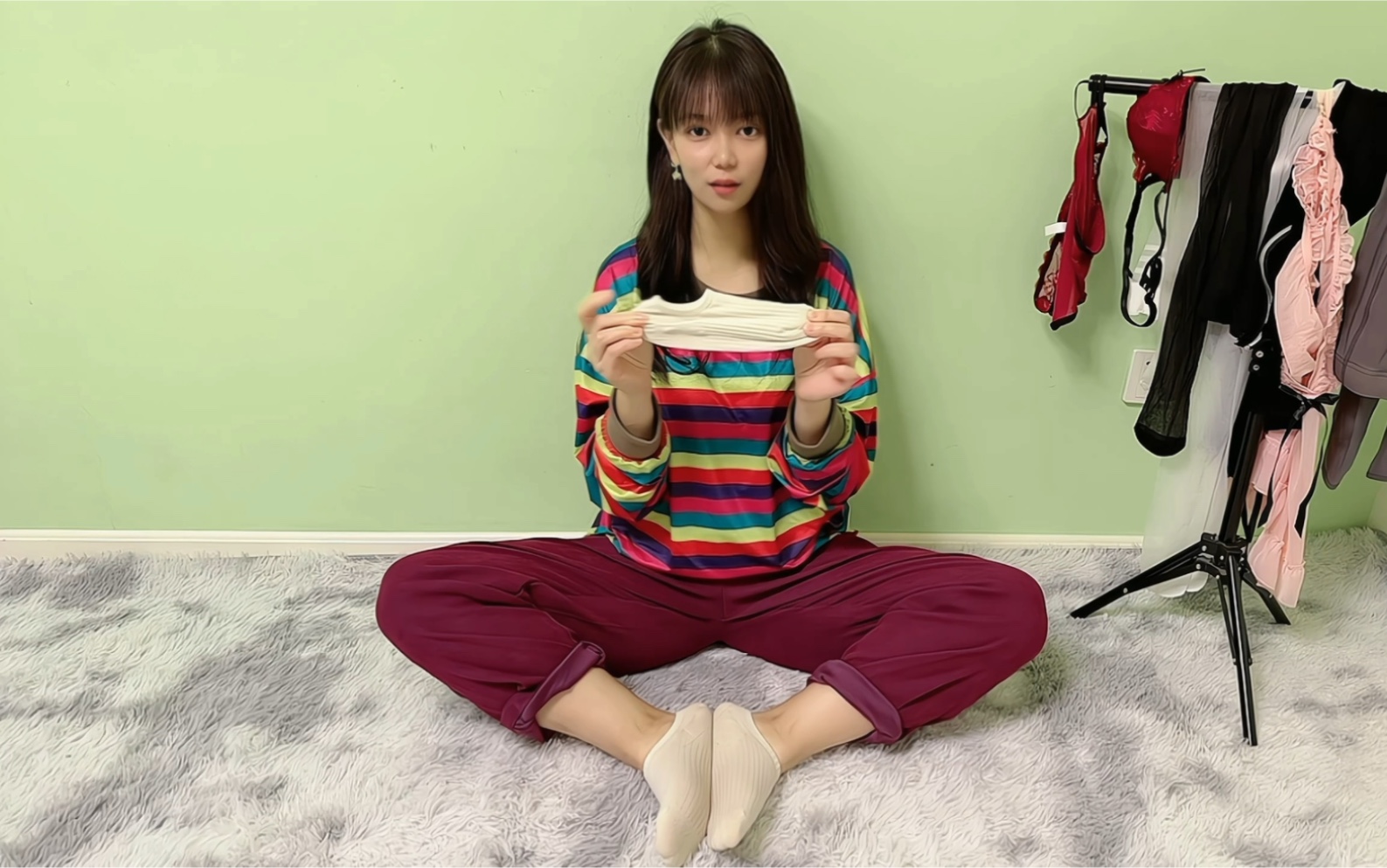 「袜子测评」女生不爱白袜就等同于错过了青春