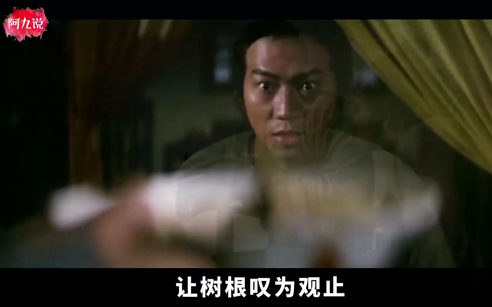 1982年上映,这部电影简直是无数人的童年阴影,现在看都后怕哔哩哔哩bilibili