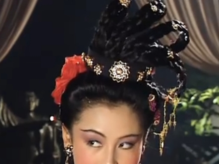 董卓被貂蝉迷的七荤八素