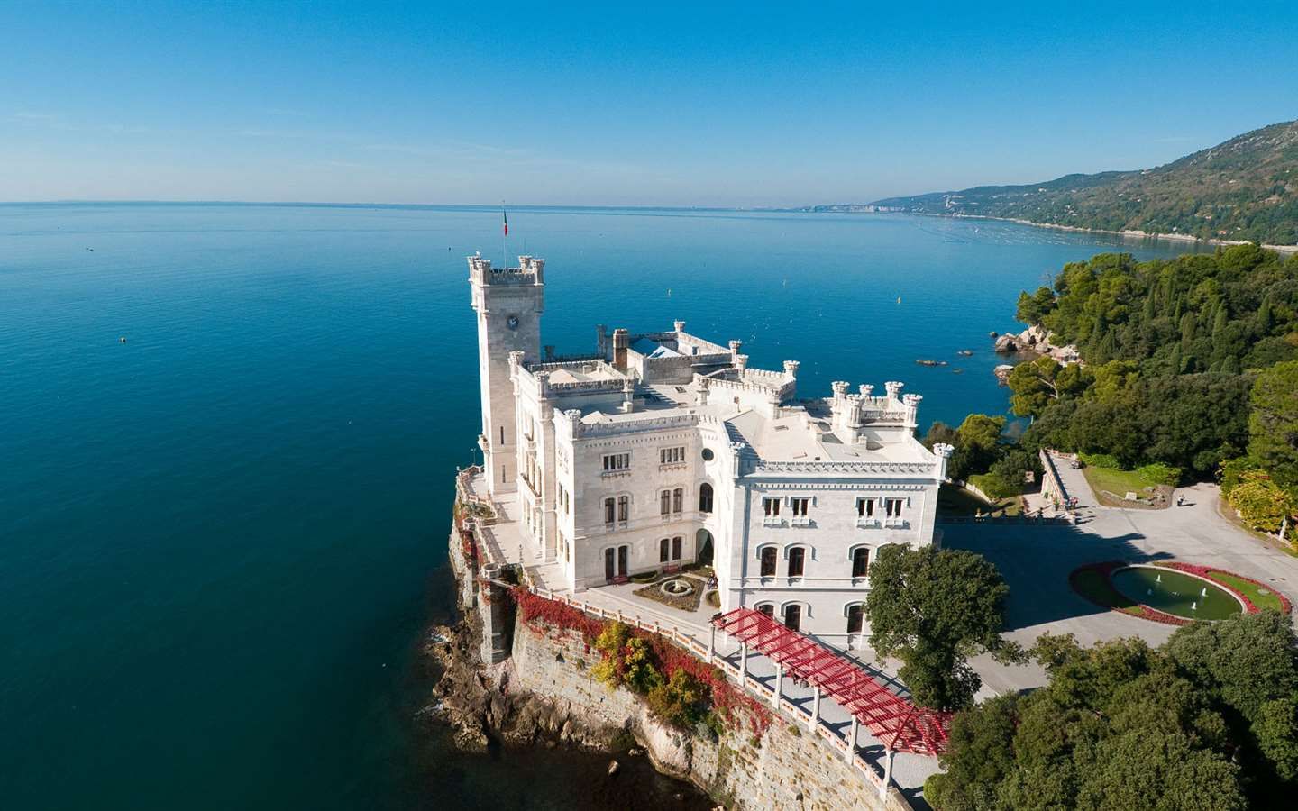 翠丝堤悲情往事 一座被诅咒的海边城堡