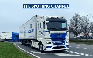 Descargar video: 【卡车路拍系列】全新一代曼恩TGX、50周年纪念版斯堪尼亚Truck Spotting in Belgium #11