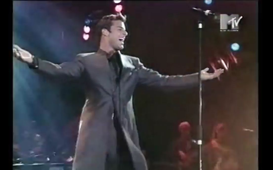 [图]【生命之杯西语原版】Ricky Martin - La Copa De La Vida (Vuelve Tour 1998 Live)