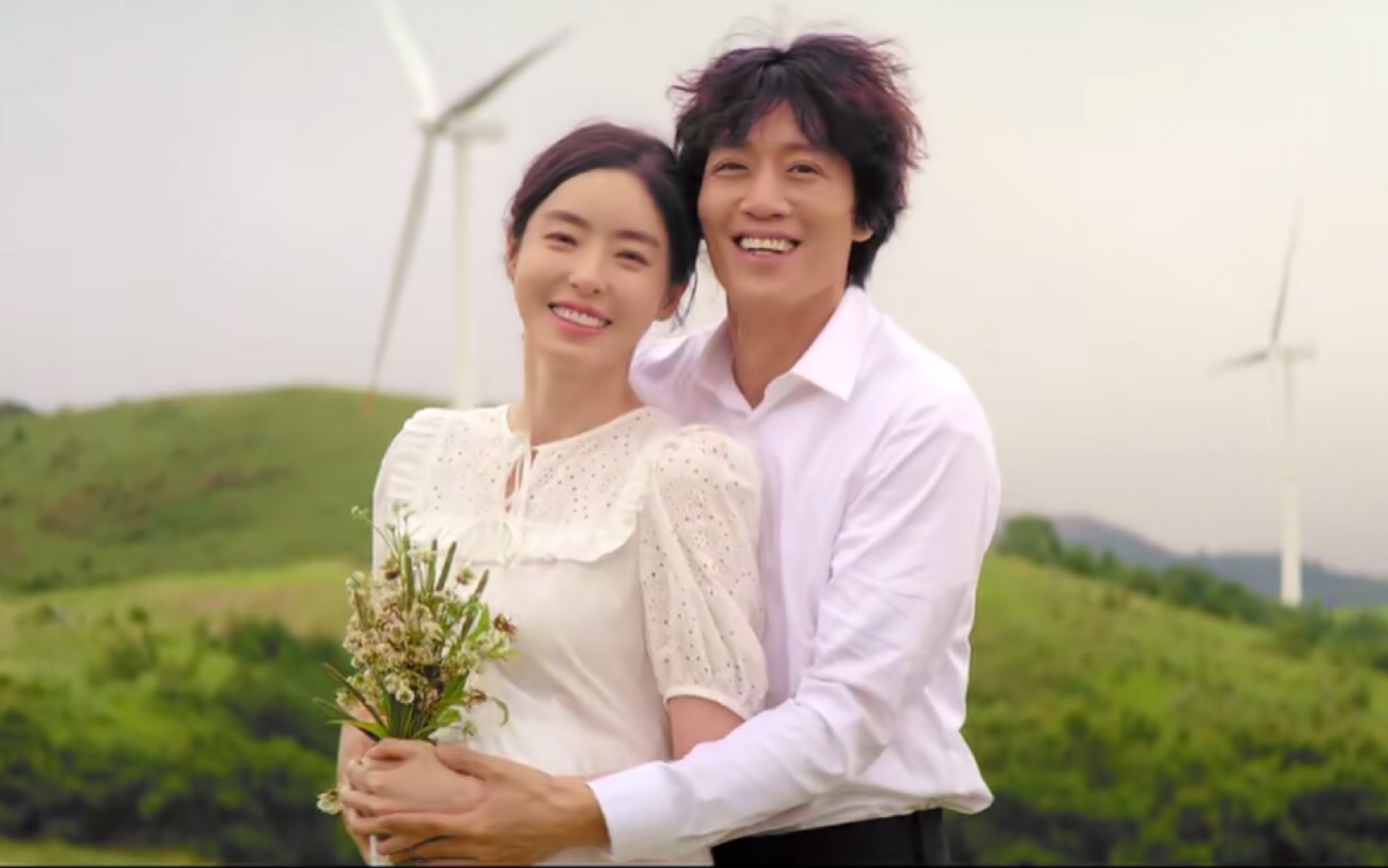 韩剧「luca」第8集:苦命鸳鸯终成正果,妻女却被抓变种人如何营救_哔哩