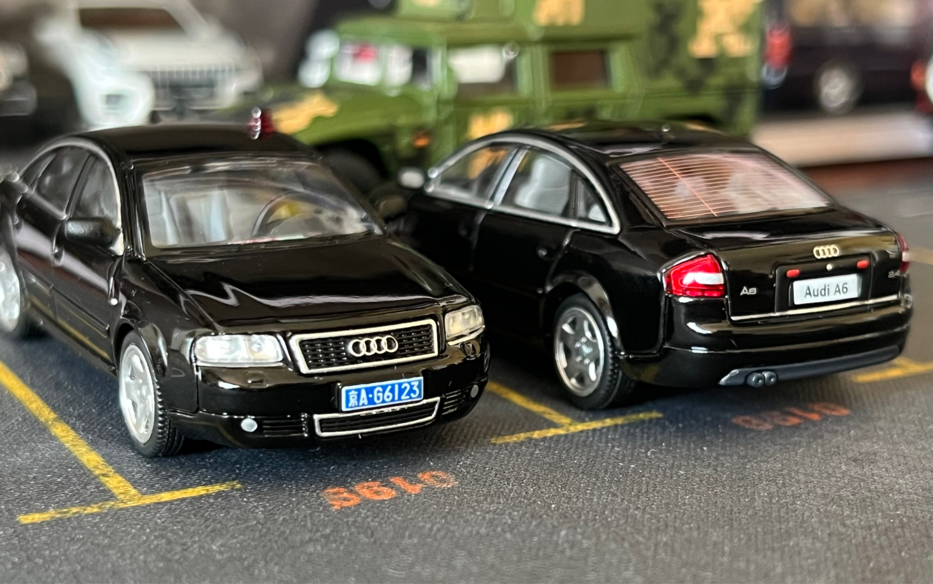 拓意y系列 奥迪a6 c5 普通和警备款(1/64汽车模型)