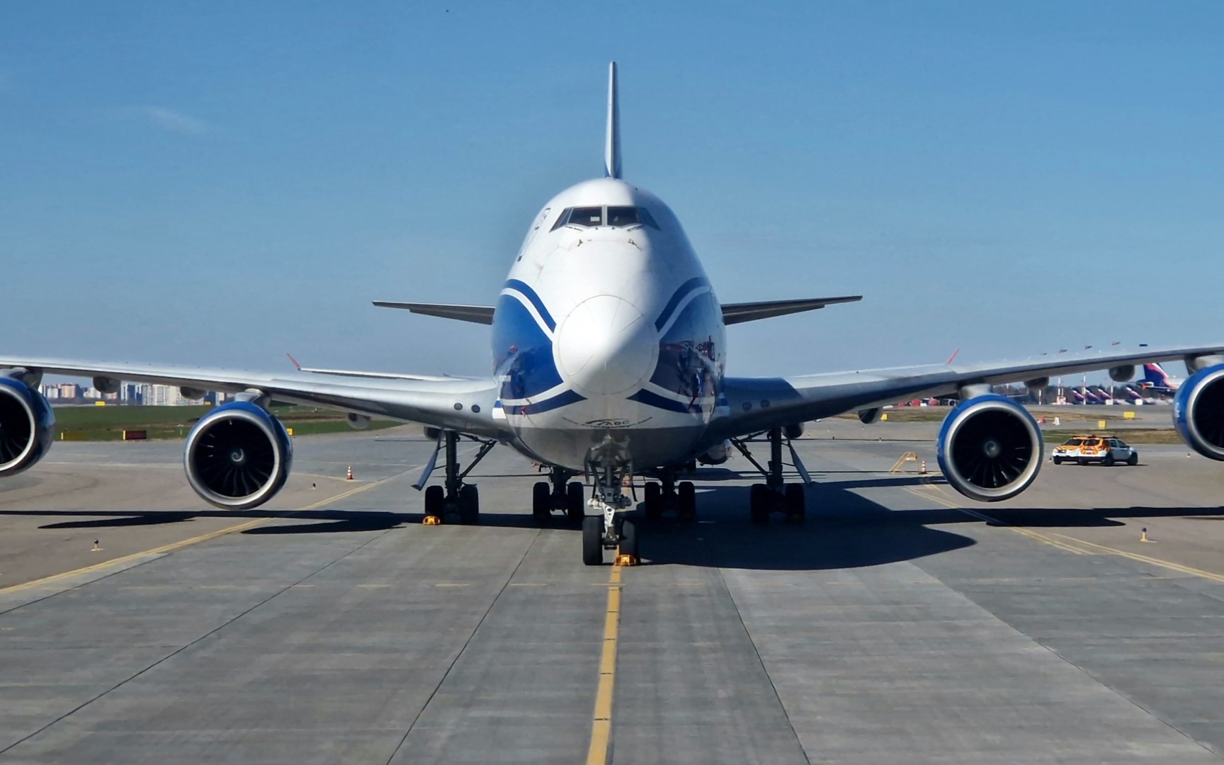 1分钟内见到11架波音747-8f