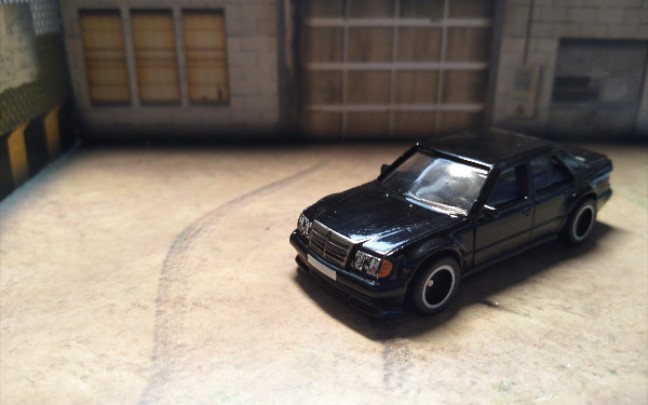 (b站首拆)风火轮奔驰500e拆车换胎!