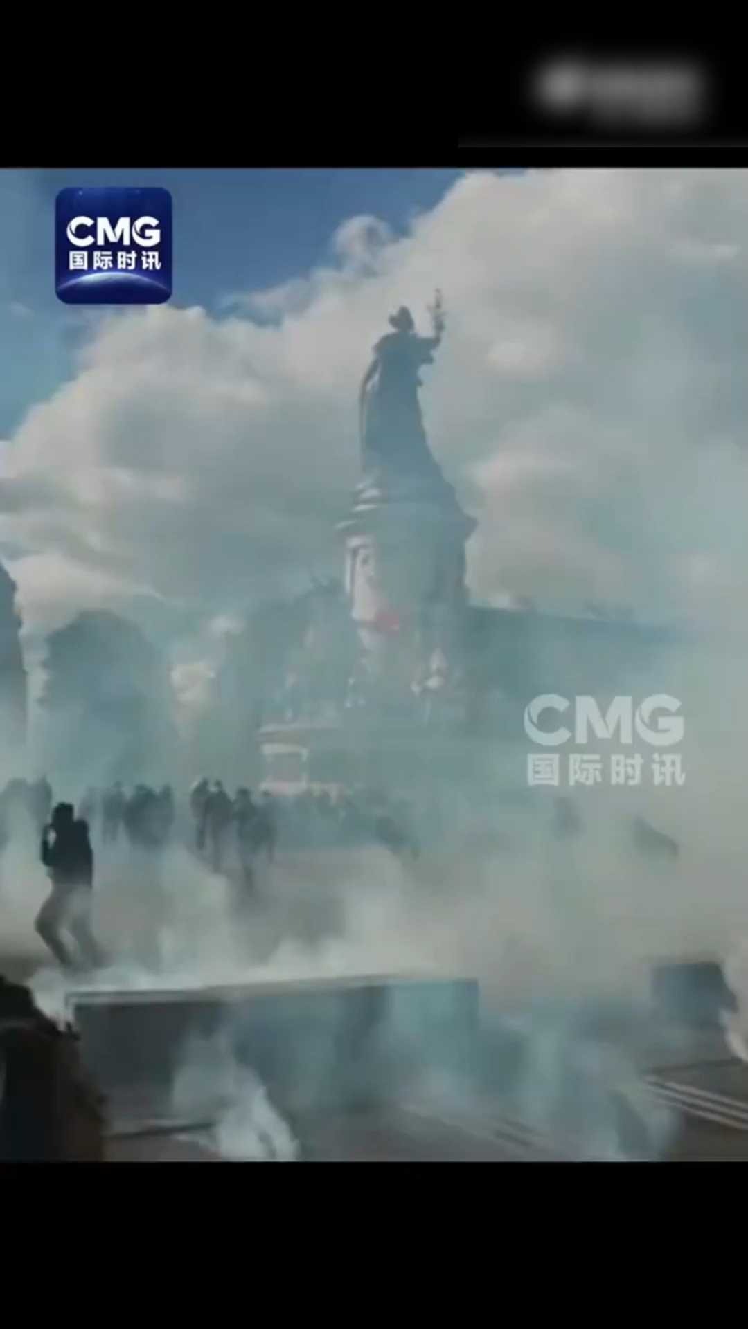 法国爆发近年来最严重暴力骚乱：数十万人上街 奢侈品店被砸 市政厅遭焚烧