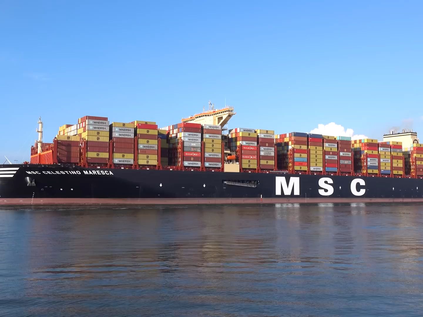 大型集装箱船 MSC NEW ULTRA LARGE MSC CONTAINER SHIP MAIDEN CALL AT ROTTERDAM哔哩哔哩bilibili