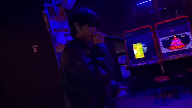 【高等rapper4】志愿者 有点像黄寅烨?别的先不说,声音倒是挺好听的 低音炮 19岁金浩镇(音译)哔哩哔哩bilibili