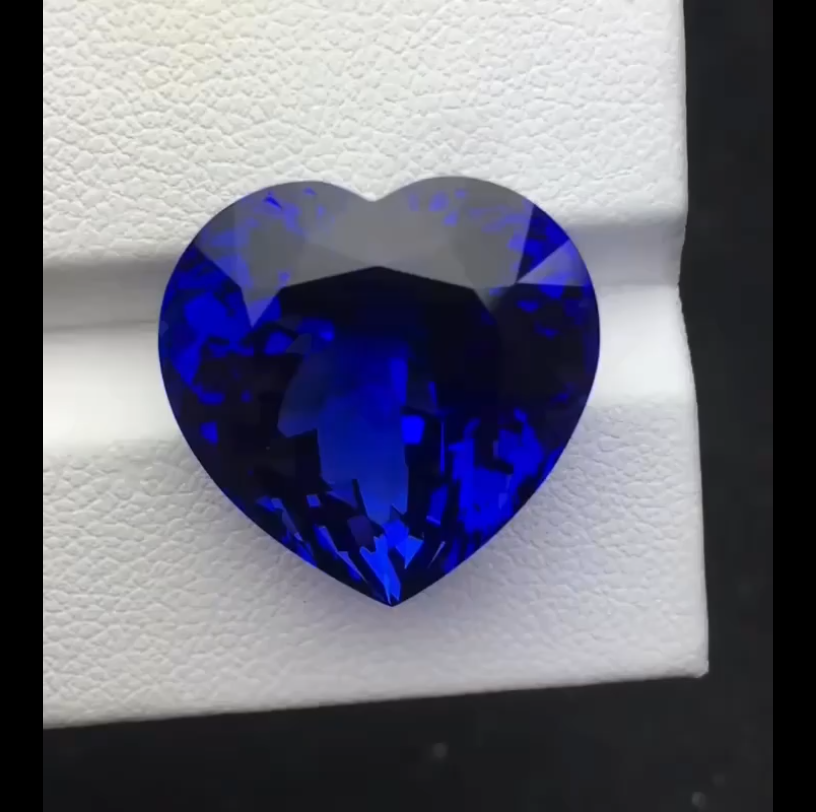 [图]儒翌24.42ct The Heart of the Ocean