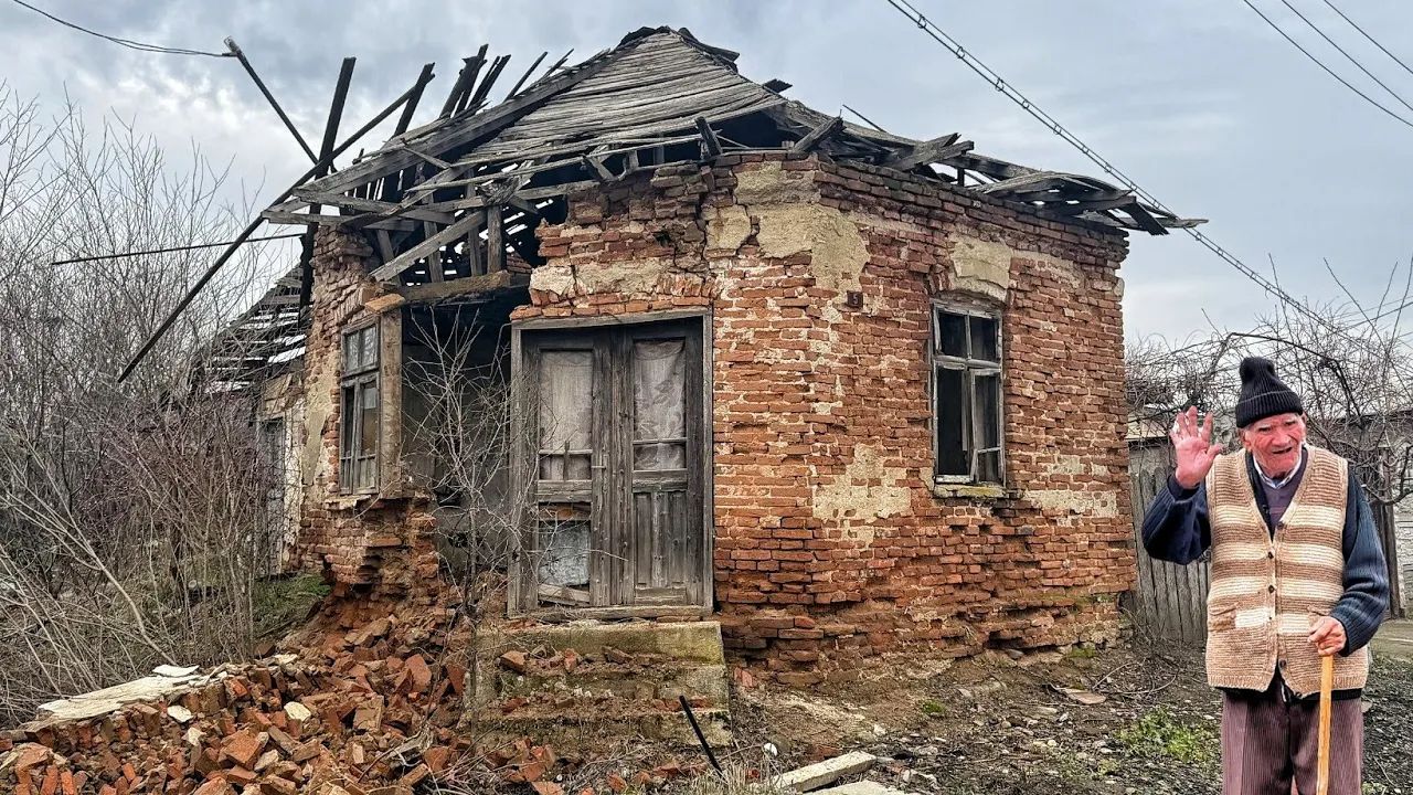 欧洲偏远废弃村庄的艰苦生活