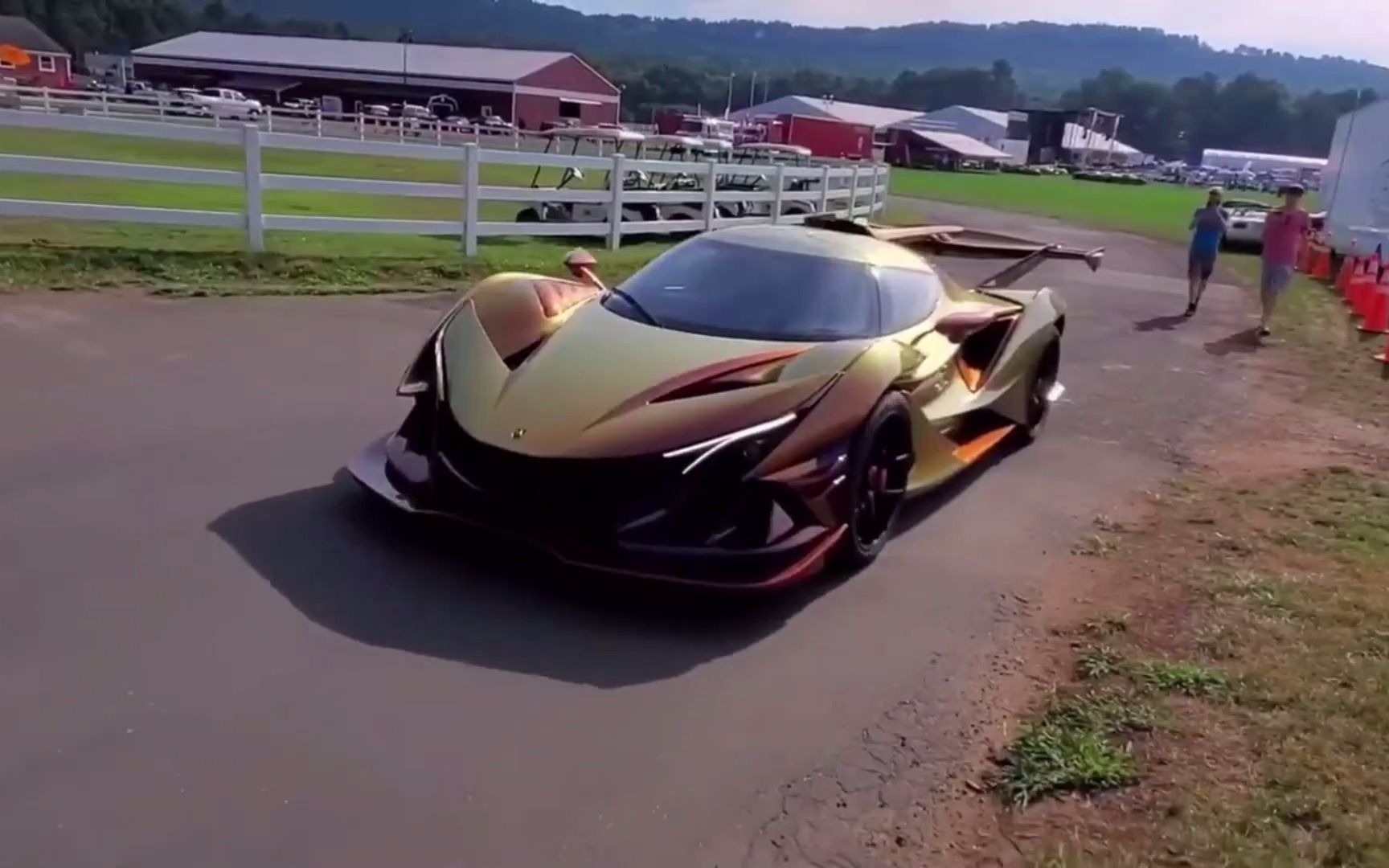 阿波罗ie 金龙定制版,把碳纤维做到极致_哔哩哔哩_bilibili