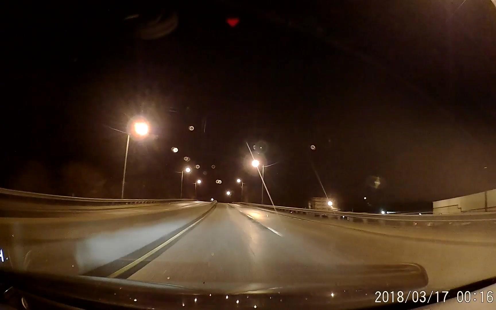 大半夜的回家之路