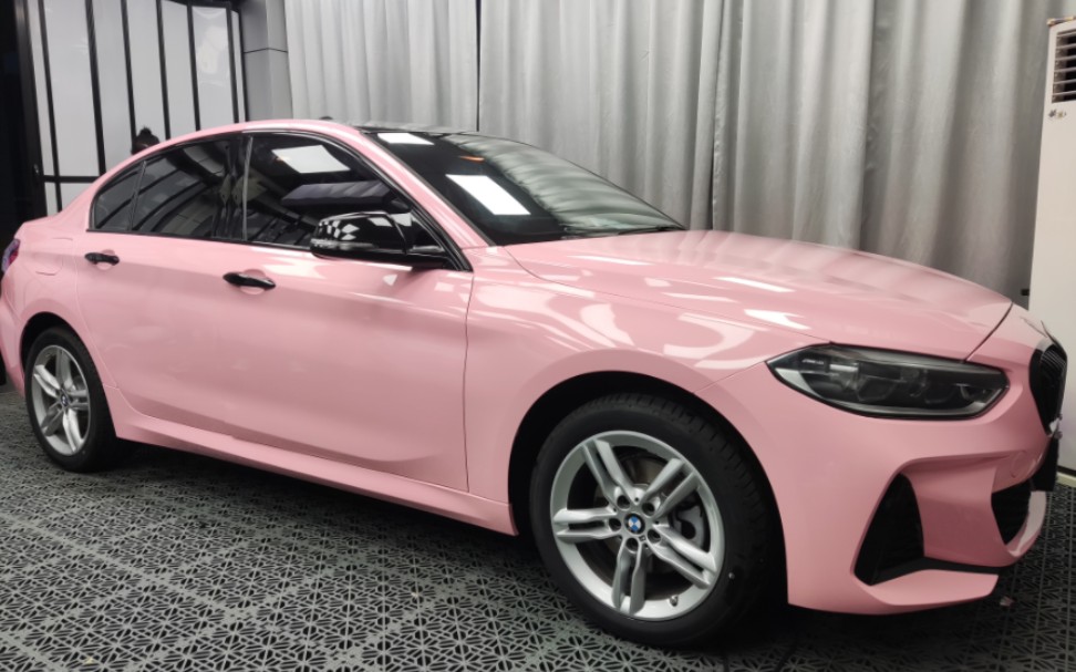 水晶樱花粉宝马1系这么粉粉嫩嫩的颜色哪个小姐姐又能抗拒呢是时候