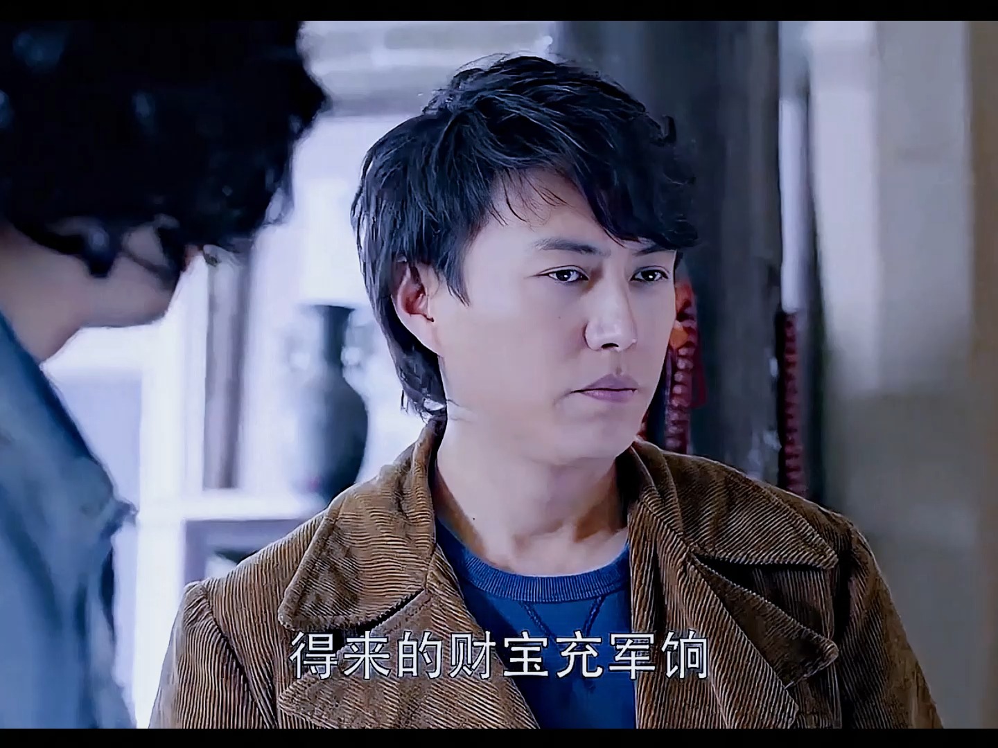 胡八一和大金牙合作,带王胖子前往牛心山寻找宝藏