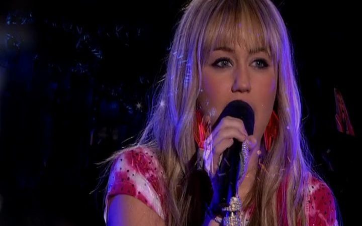 【汉娜蒙塔娜Hannah Montana】Just A Girl (Live)MV.(DVD)哔哩哔哩bilibili