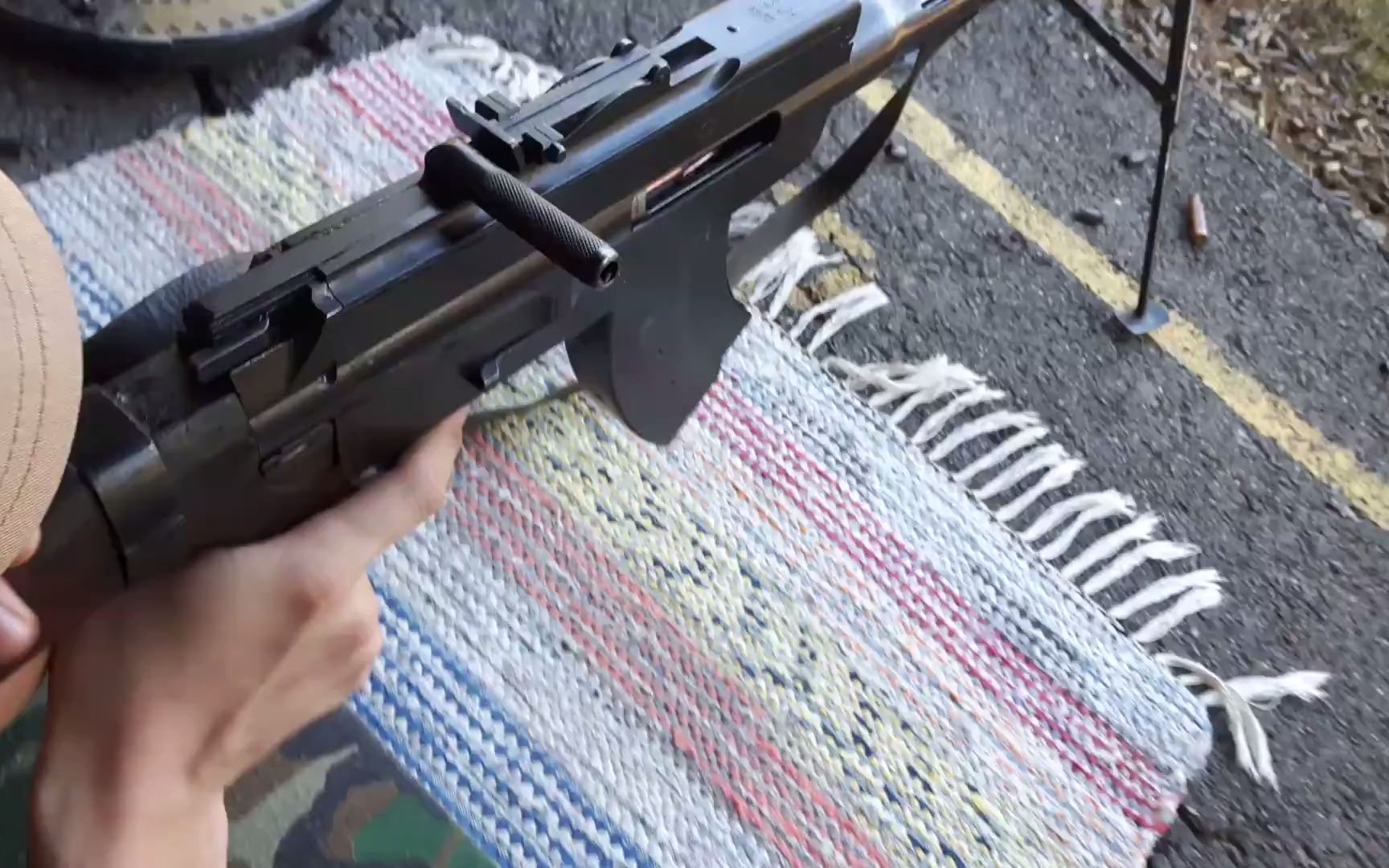 芬兰lahtisaloranta m26轻机枪射击