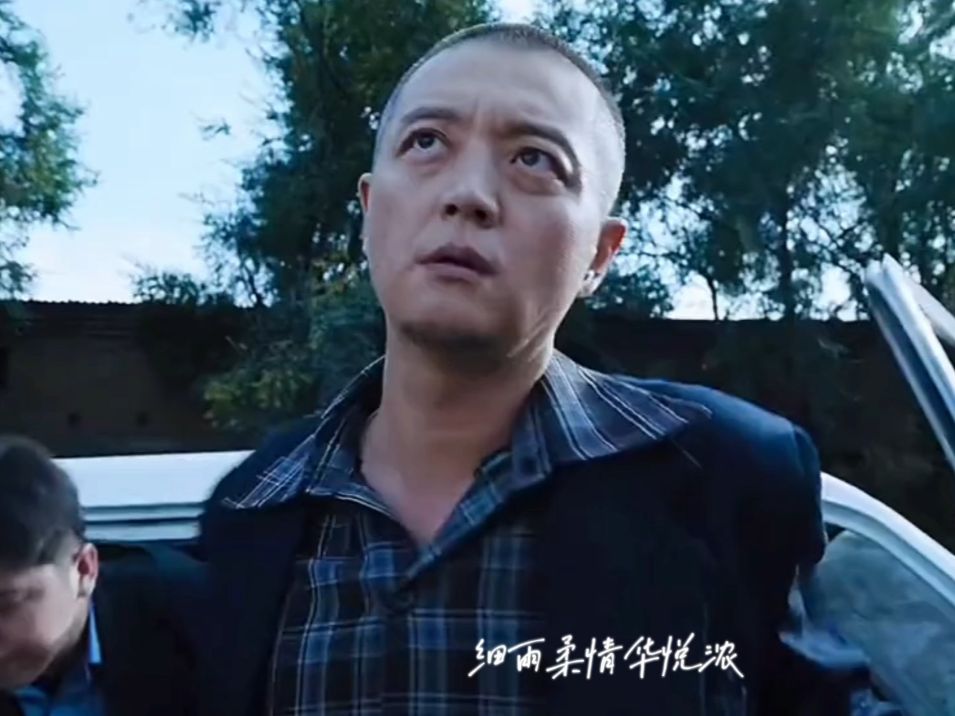 无恶不作的小混混到处欺负人，没想到结果遇到了狠人…