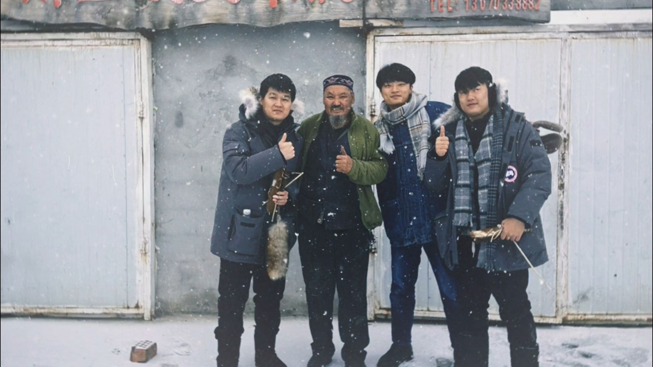 某个下午你翻开了相册。