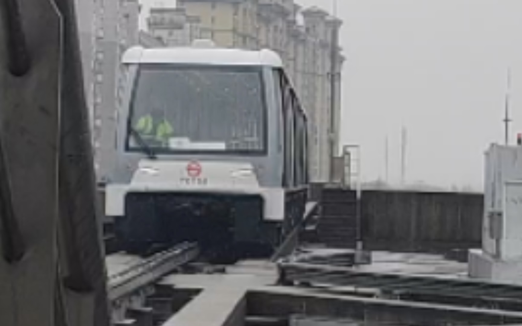 上海地铁浦江线进汇臻路站