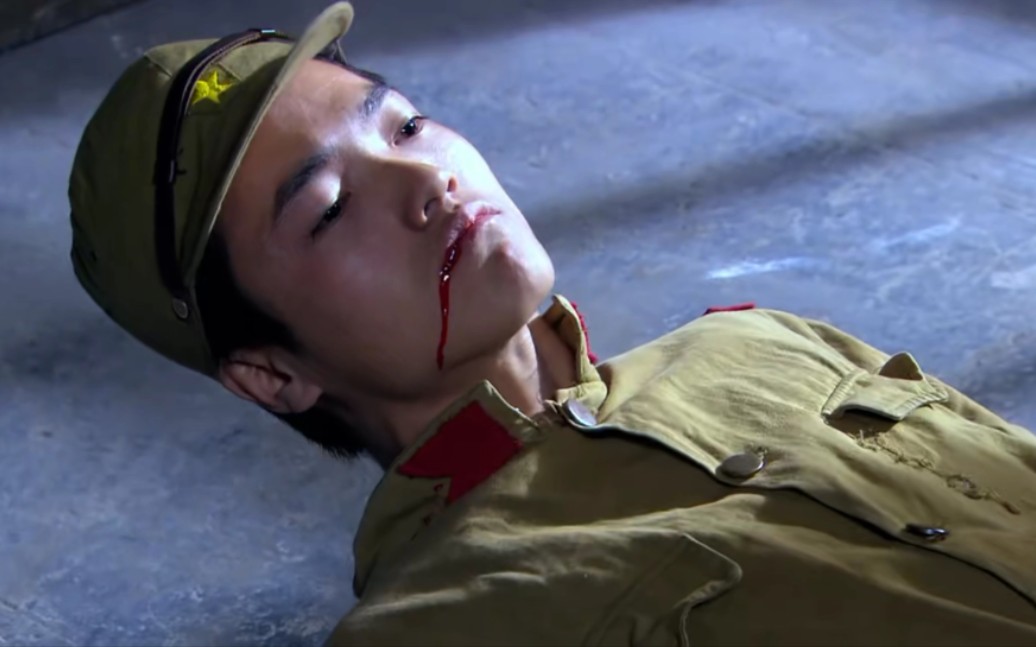 序号167两帅鬼子士兵情报员被偷袭杀死吐血