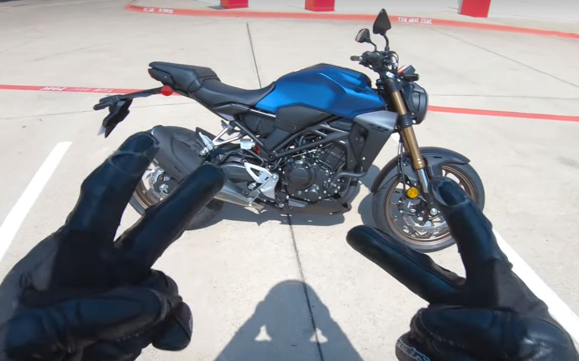 【最新2020 honda 本田 cb300r】测评