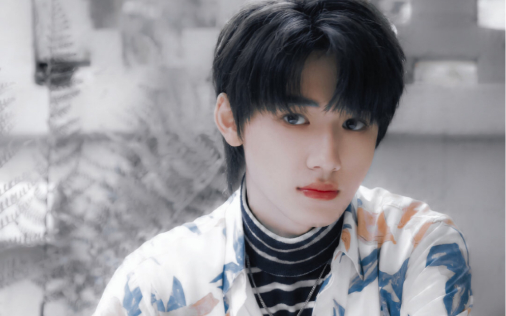 【宋亚轩】这么清新自然的少年能不心动?