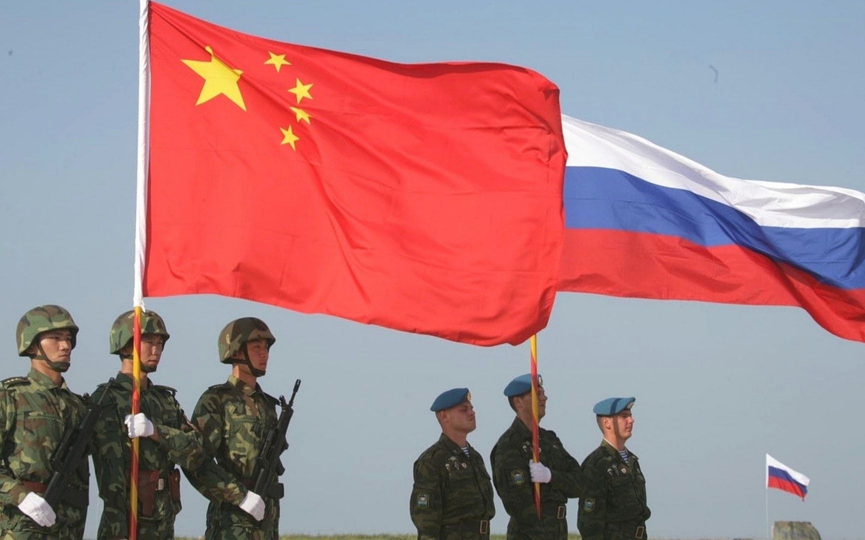 中俄军事结盟将是对抗美帝国主义的堡垒,这是美国人逼的