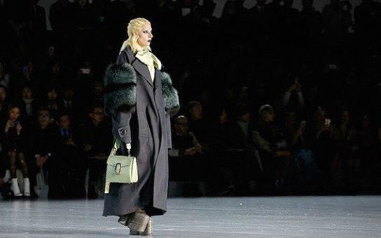 【秀场】Marc Jacobs 20162017秋冬哔哩哔哩bilibili