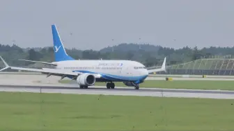 Download Video: 【厦门航空四十周年】厦航波音737和空客321落地成都天府