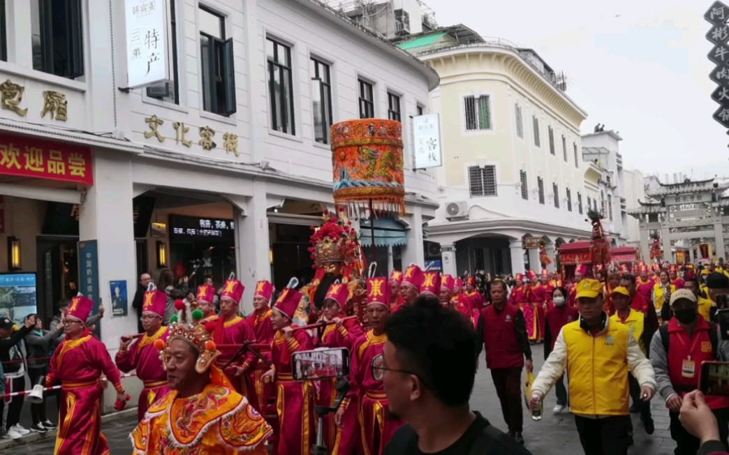 潮州青龙庙安济圣王大老爷及夫人出巡