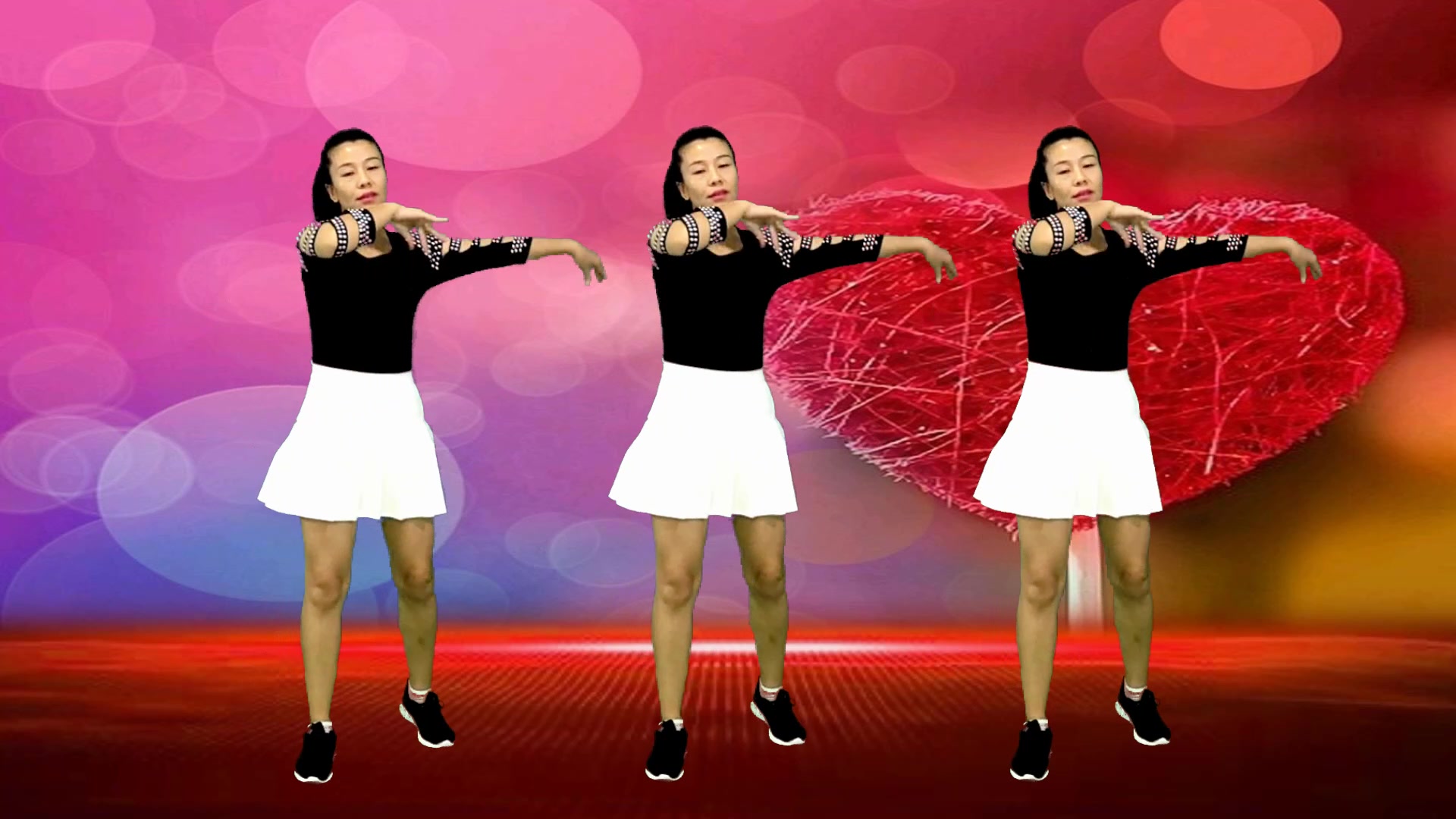 老歌新跳广场舞《青青河边草》16步,非常好看,一看就会