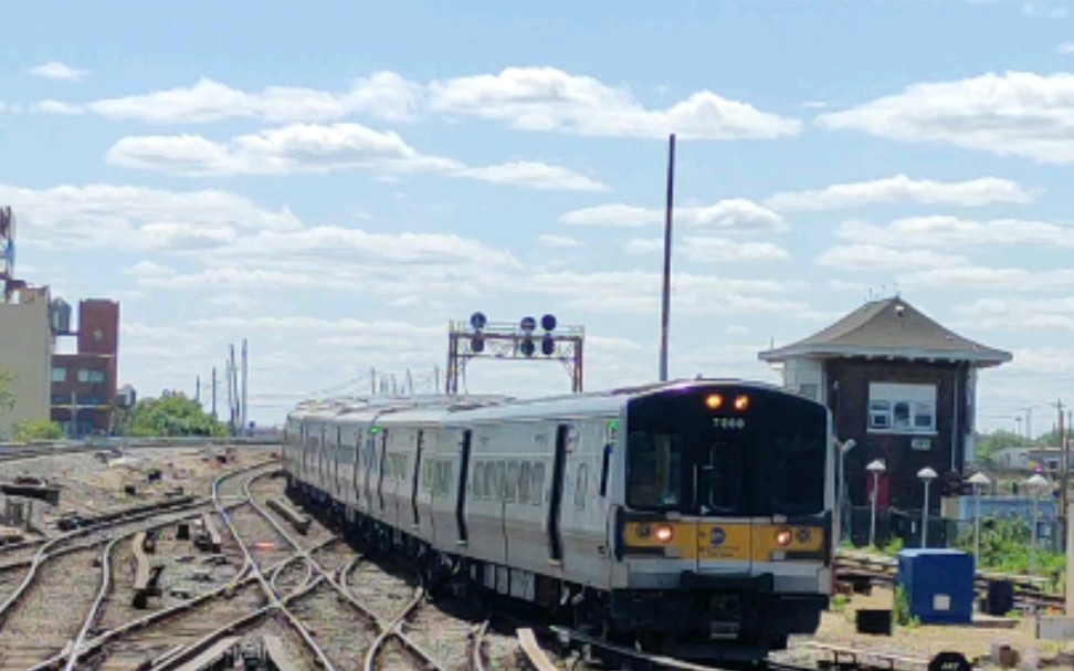 【铁路摄影】美国纽约长岛铁路6854次纽约宾州站(ny penn)开往长滩站