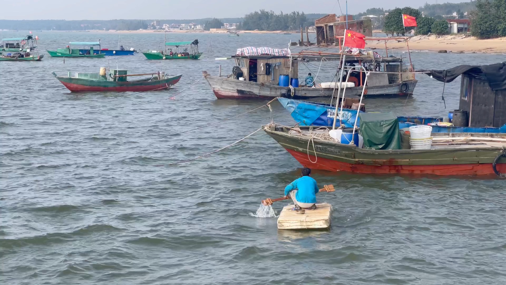 [图]食海人。（漫客老猪第一个b站视频）