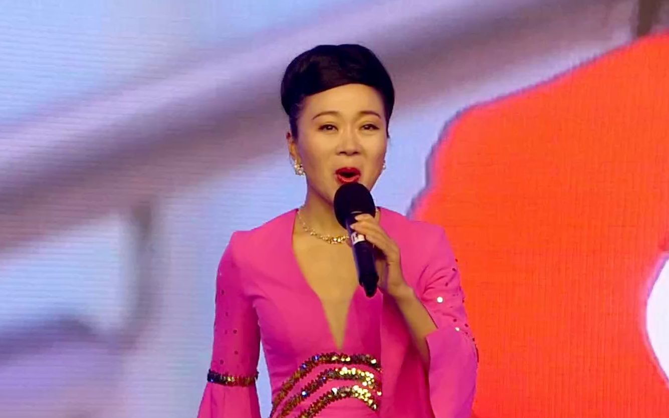 天坛周末16789 女声独唱《我是你的宝》国资委有色金属老干局王田利