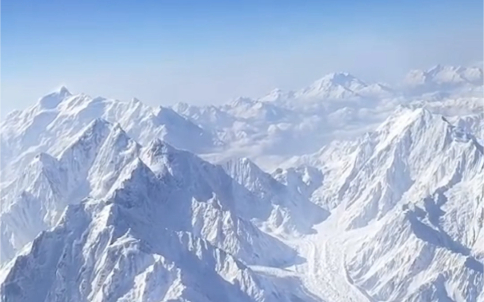 航拍青藏高原的雪山,世界屋脊真的太壮观和震撼了哔哩哔哩bilibili