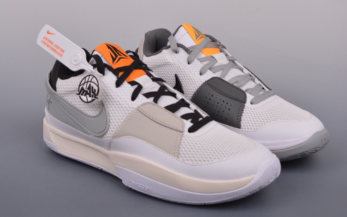 "圣枪"莫兰特一代"经典白灰" 实战属性直接拉满!灭世版!