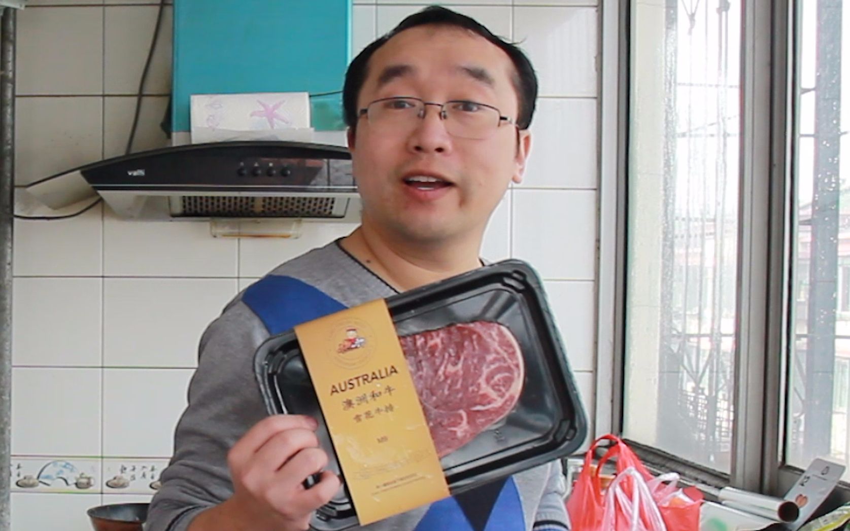 麦蒙一家吃400元m9雪花和牛牛排,每一口都香酥肥美,真香!