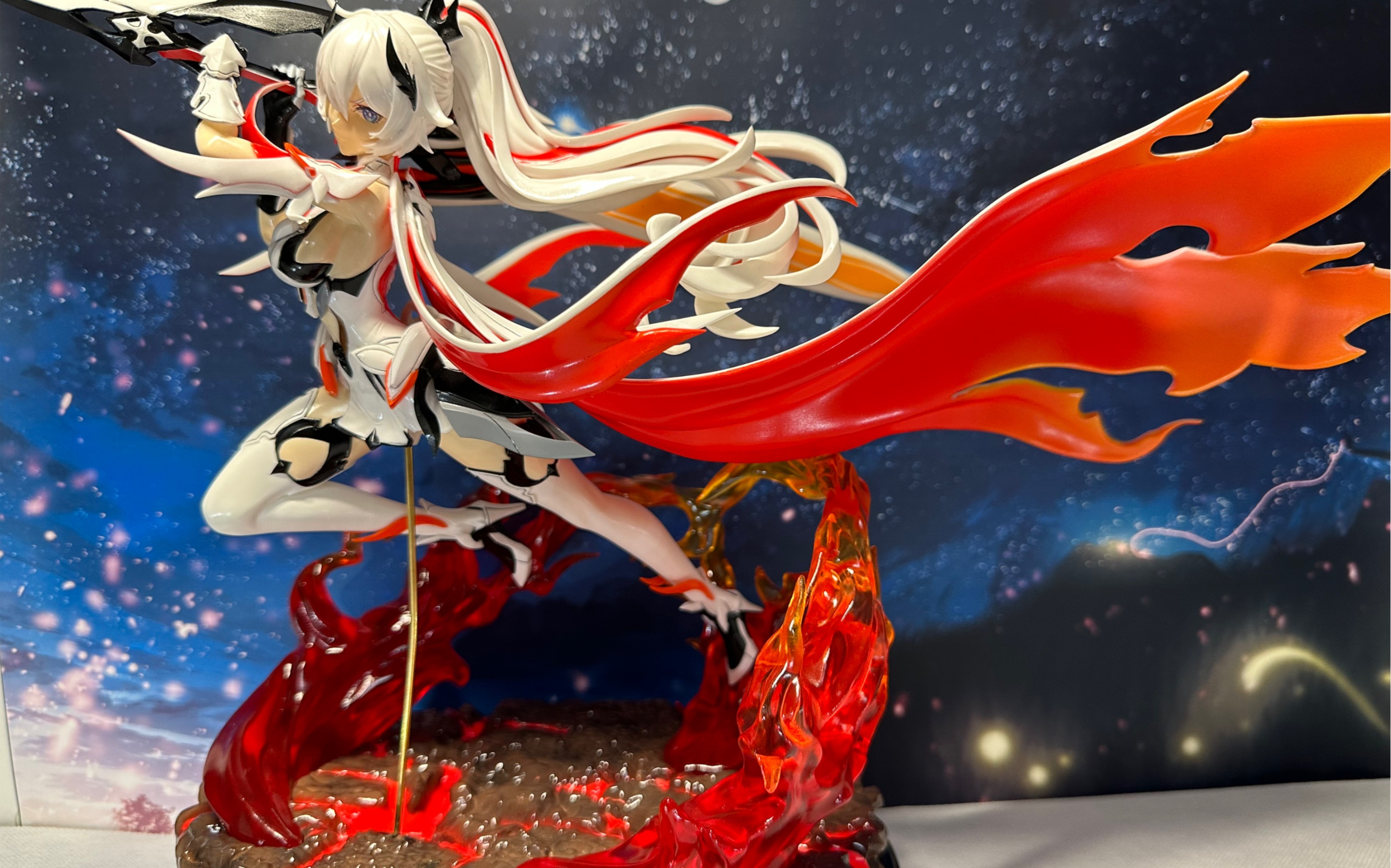 崩坏3琪亚娜薪炎之律者手办喷涂展示