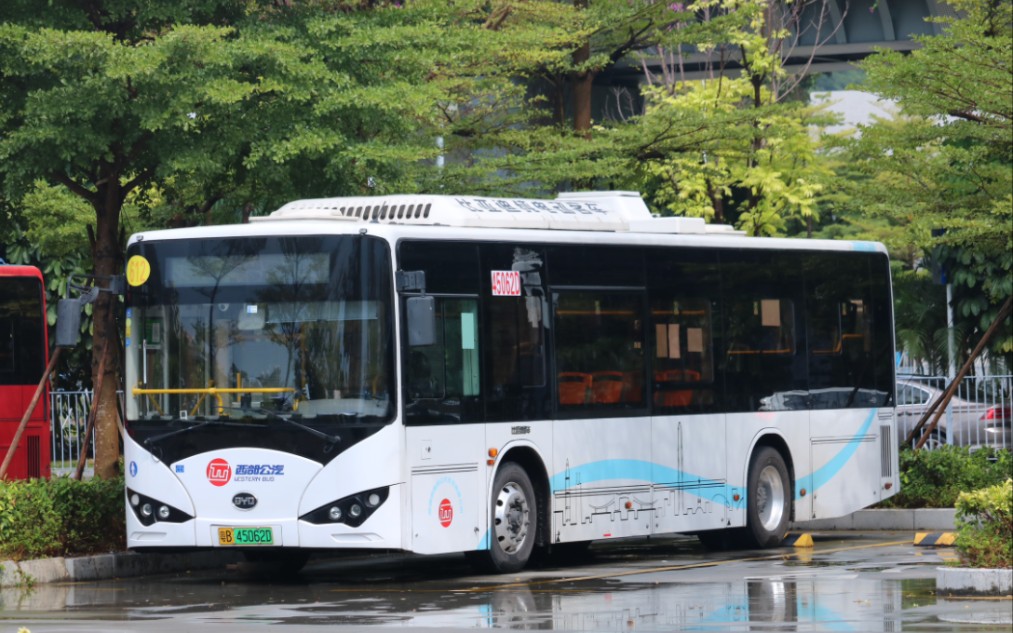 【上湖】cba联赛深圳队观众接驳地铁大线 深圳西部公汽龙华文体中心