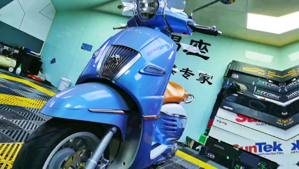 济南摩托车贴膜——贴姜戈