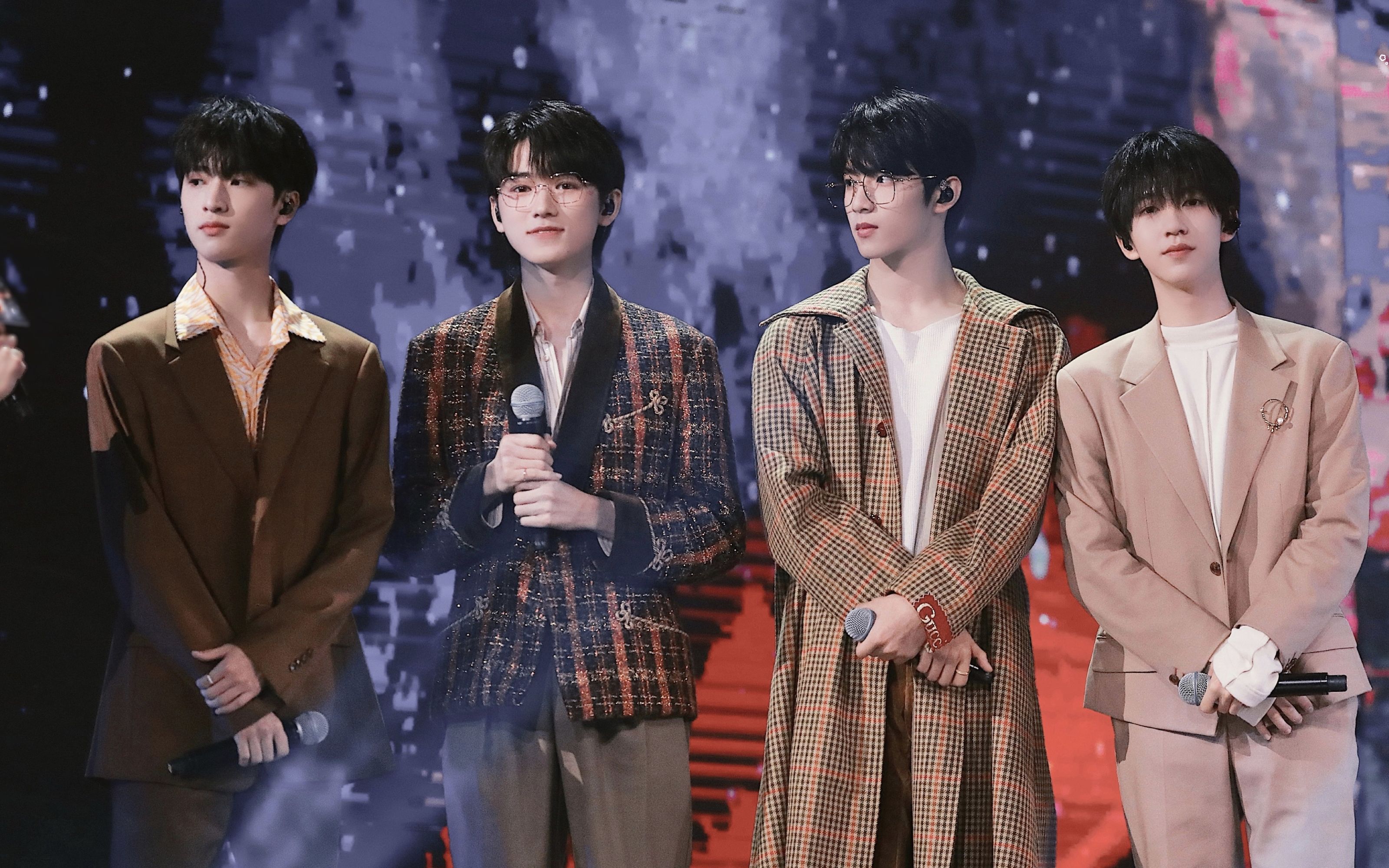 活动  时代少年团【黄昏】全员focus | 宋亚轩 贺峻霖 严浩翔 刘耀文