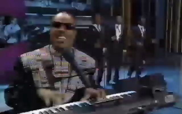 [图]Stevie Wonder - We Can Work It Out Live Grammy Awards 1990