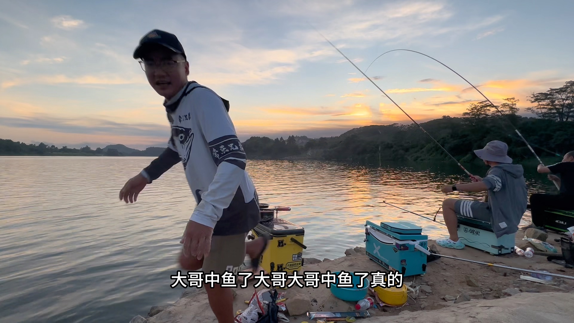 我钓鱼两年第一次遇到那么没钓德的人!-常乐兄弟-常乐兄弟-哔哩哔哩视频