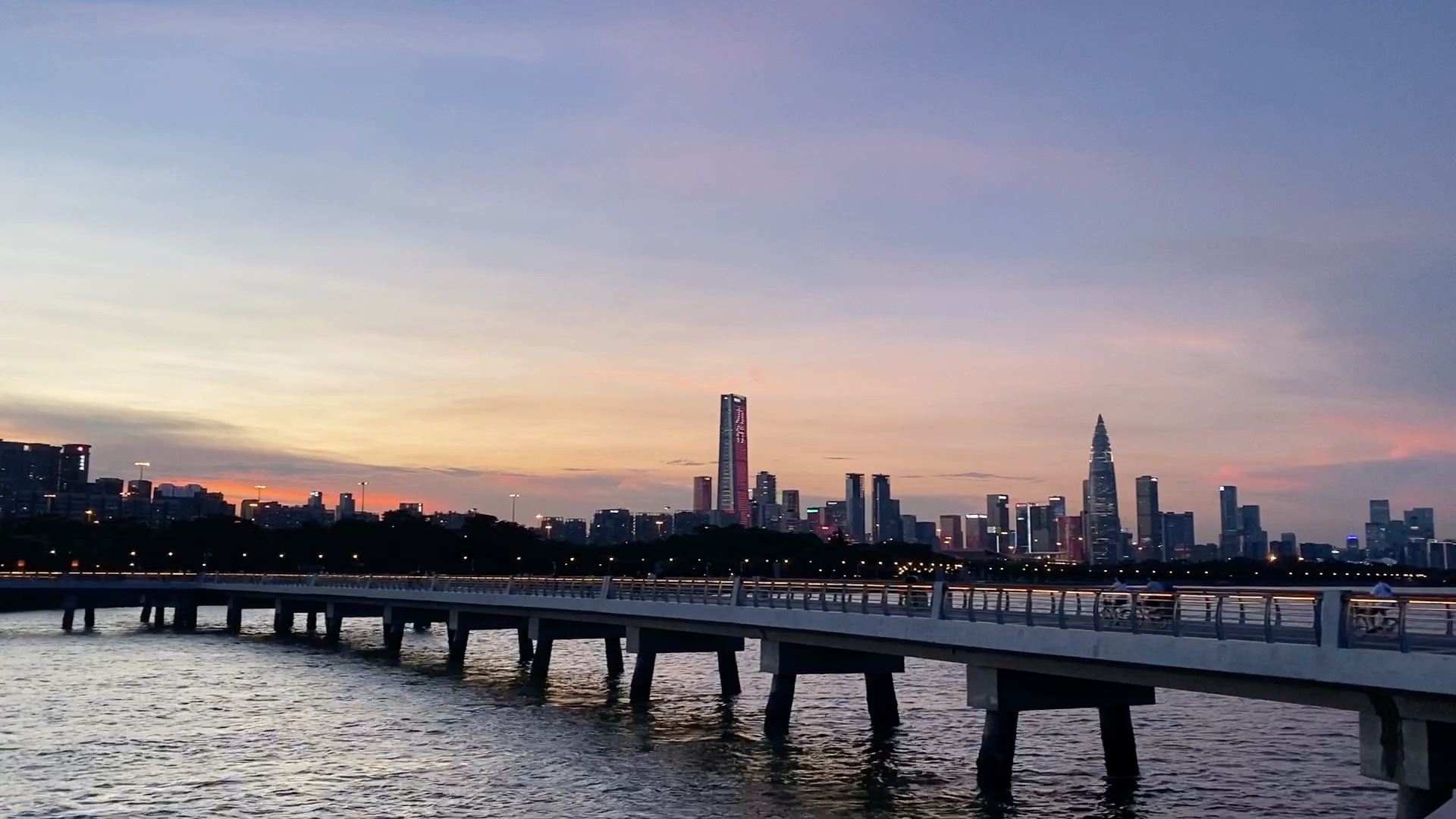 傍晚的深圳湾公园