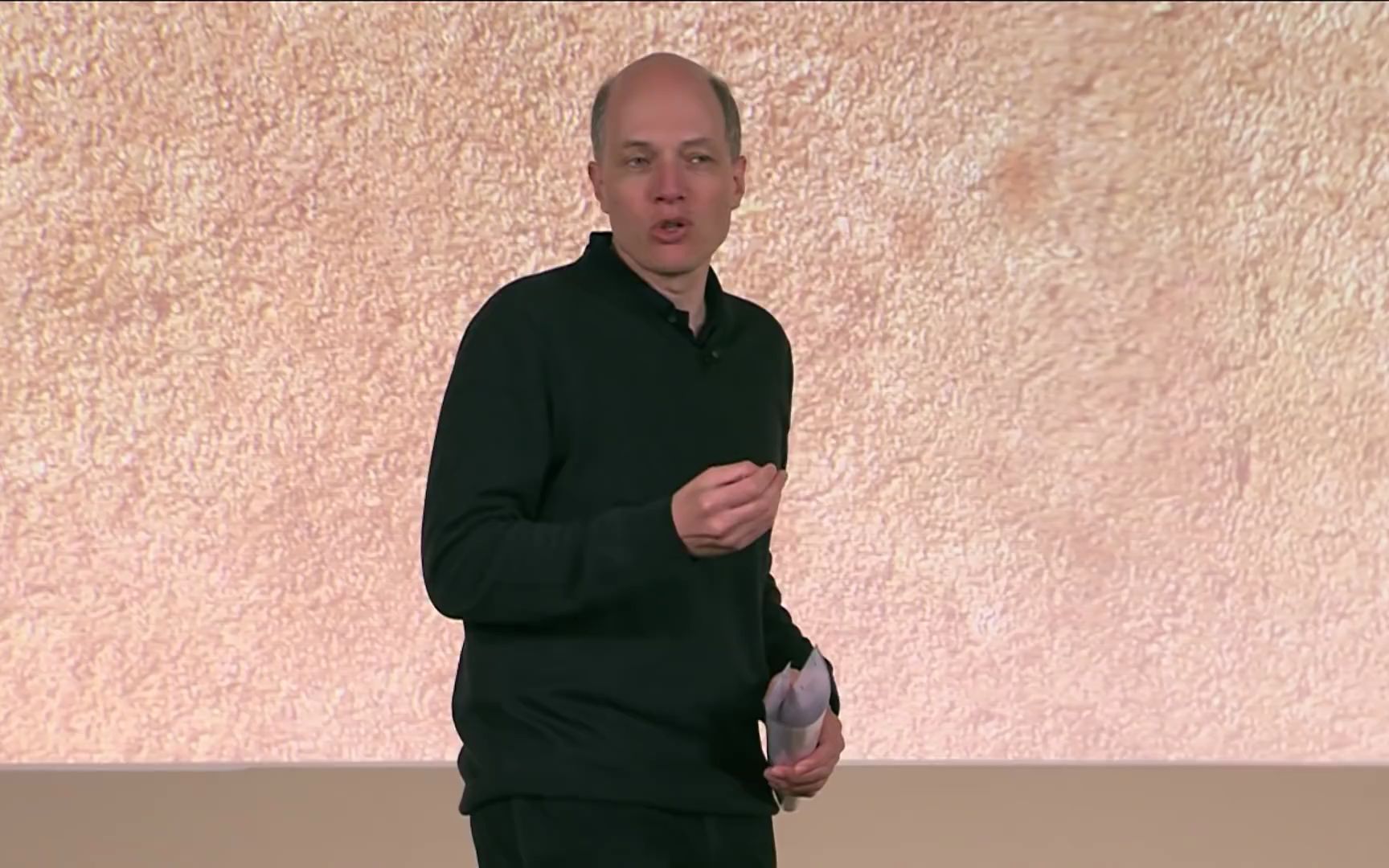 Alain de Botton on Love 阿兰德波顿:关于爱情的独特见解哔哩哔哩bilibili