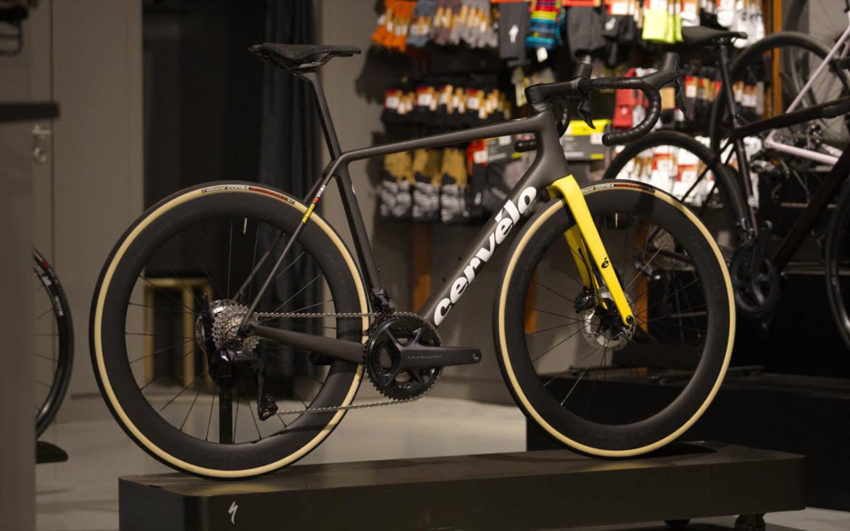 cervelo r5 2023款jumbo-visma队版涂装 7.07kg