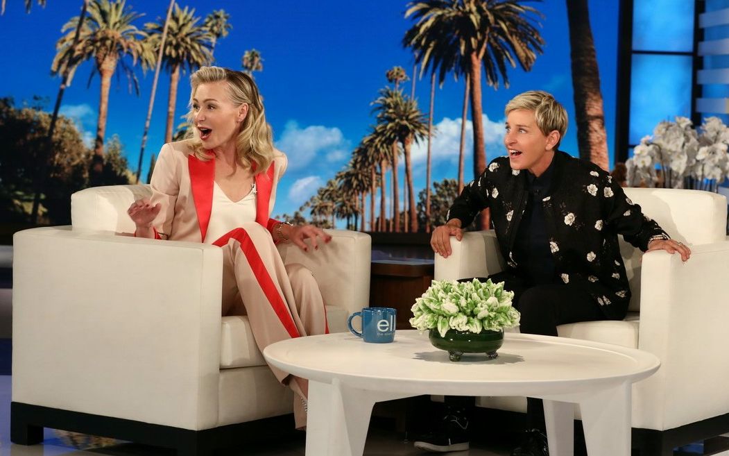 【中字】20180517portia上艾伦秀介绍自己息影的原因,ellen花式吹老婆