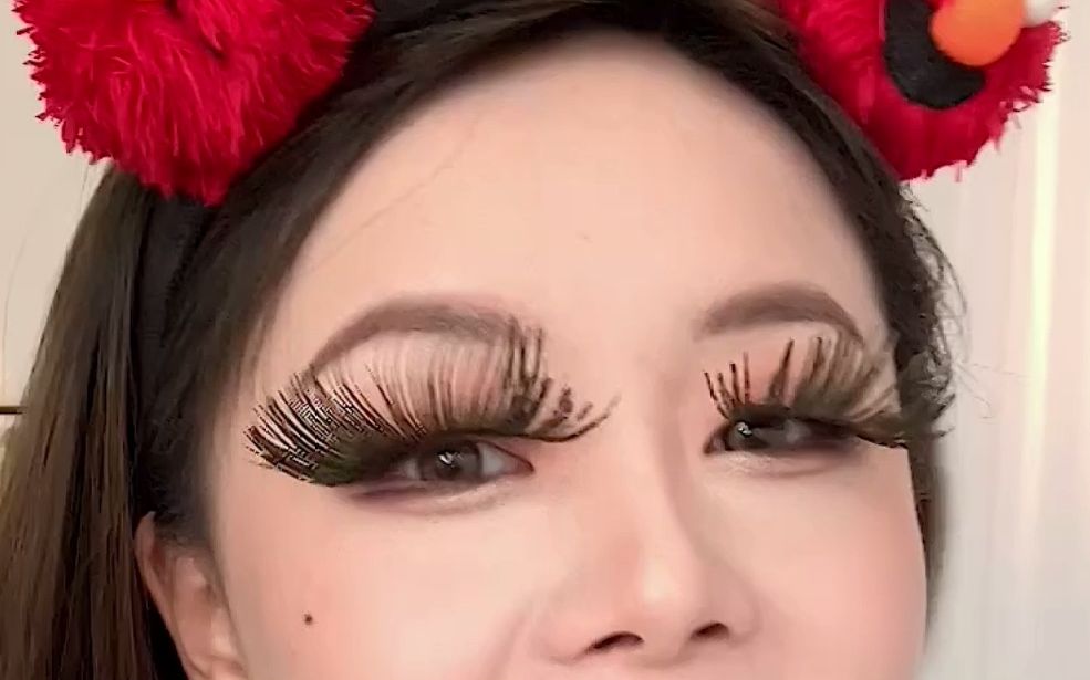 【作死推荐】ladygaga都不一定hold的住的奇葩假睫毛!
