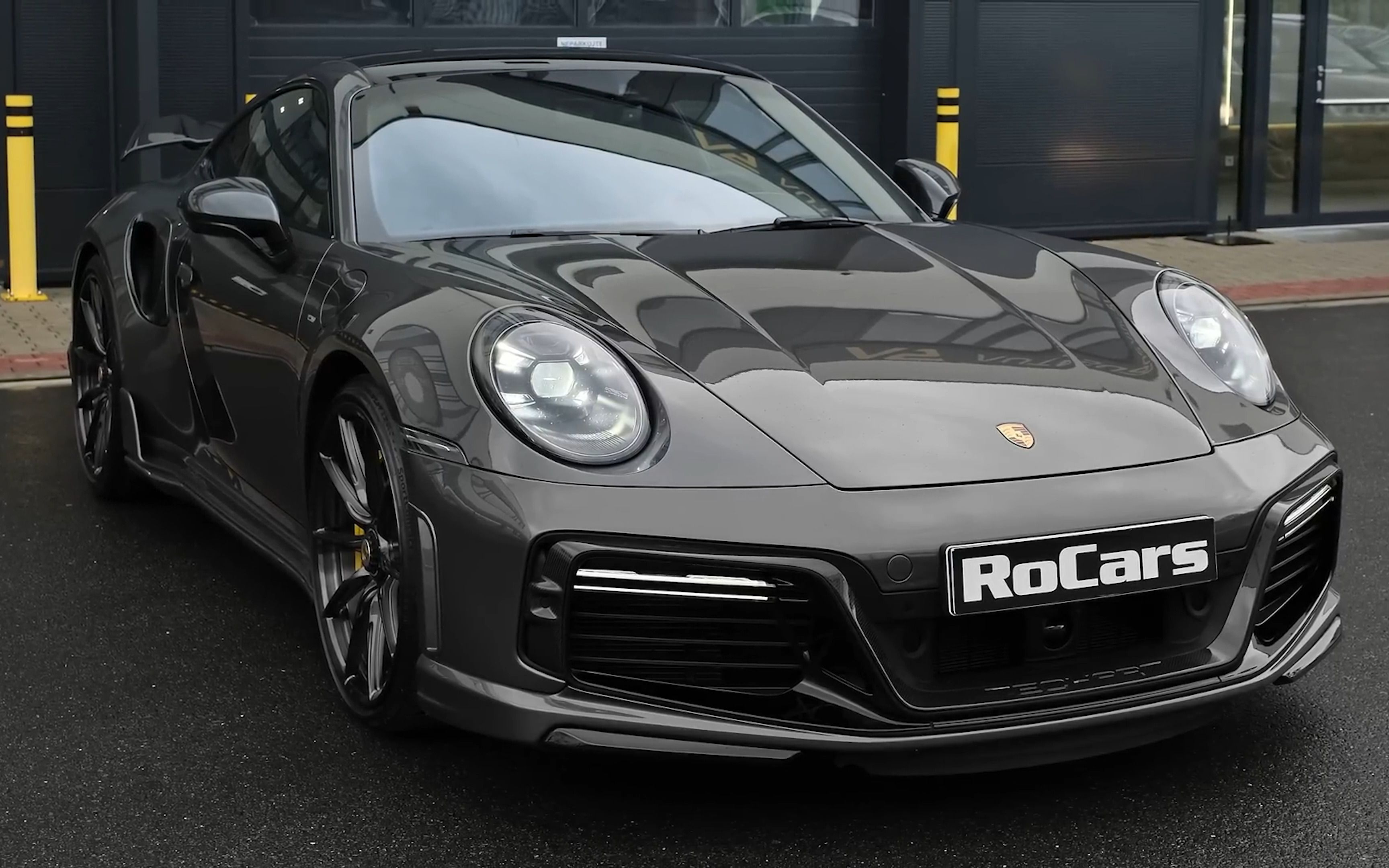 男孩子终极座驾 akrapovic porsche 911 (992) turbo s